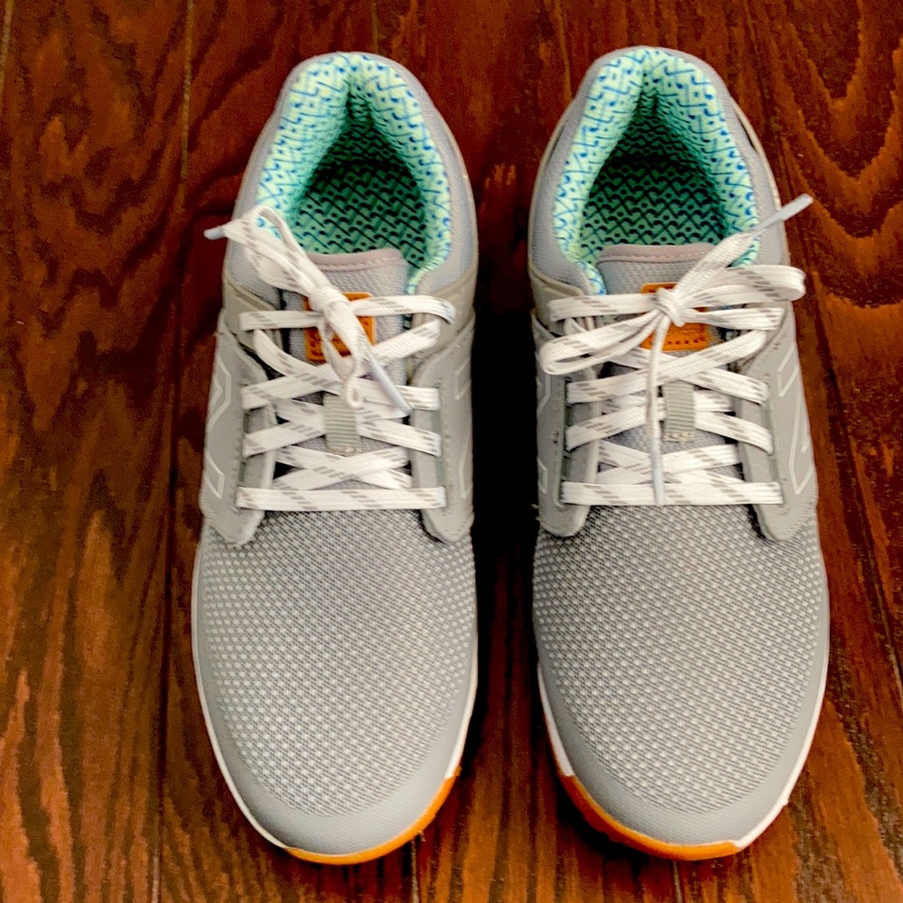 EUC! New Balance Women’s Sneakers
